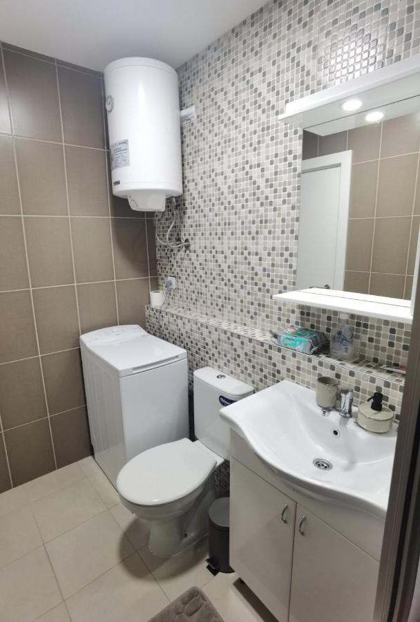 Kraguj Apartman 2 クラグイェヴァツ エクステリア 写真